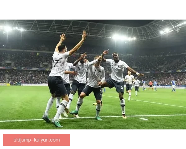 欧洲超级杯：顶尖球队争夺荣耀的舞台值得关注