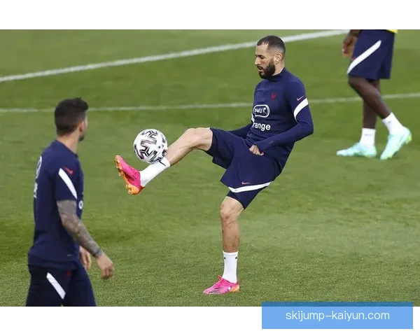 本泽马持续提升状态，近期表现备受关注